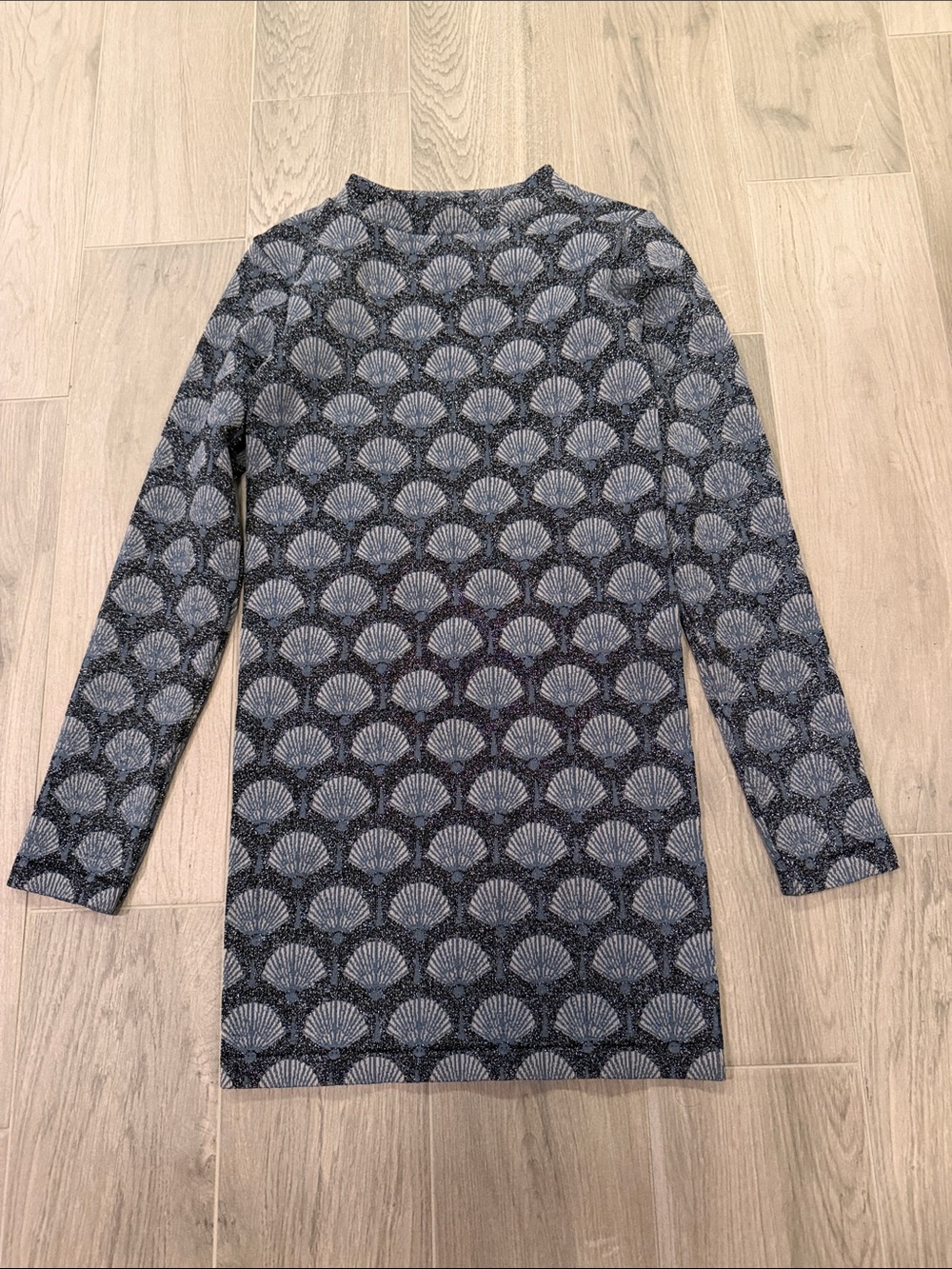NWT Zara Women’s Navy and Gray Patterned Backless Long Sleeve Dress Size M/L